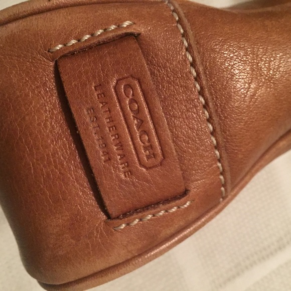 Fossil Leather Purse. 11” by 8” - Picture 5 of 10